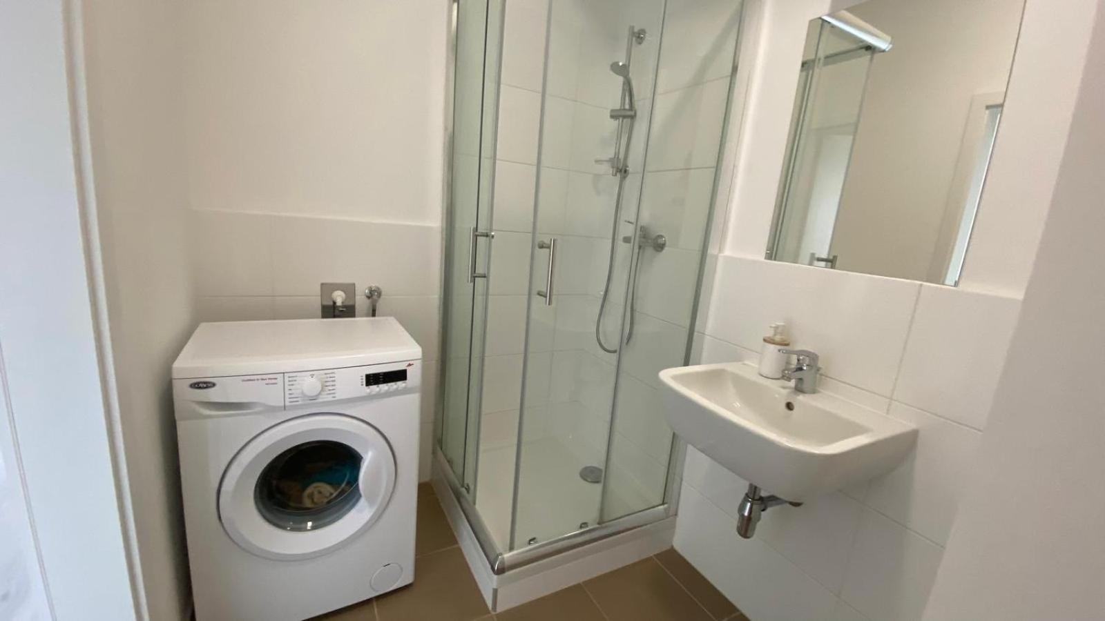 1 Room Apartment With Terrace, Slnecnice, 18B Bratislava Dış mekan fotoğraf